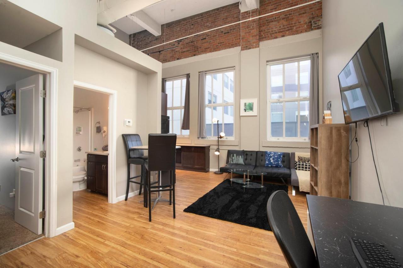 Renu Downtown Denver - Housity