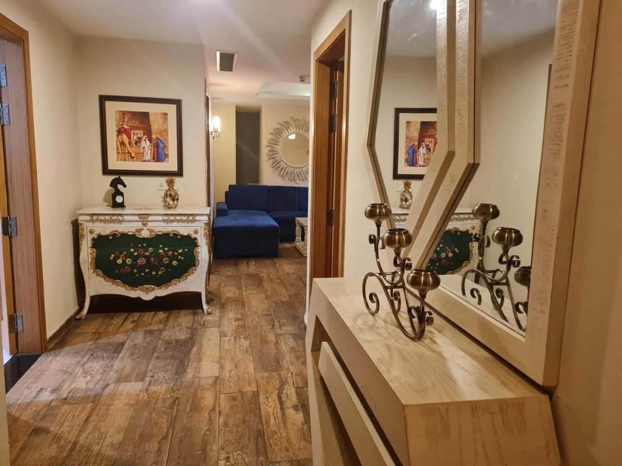 ROYAL APARTMENTS INC - Housity
