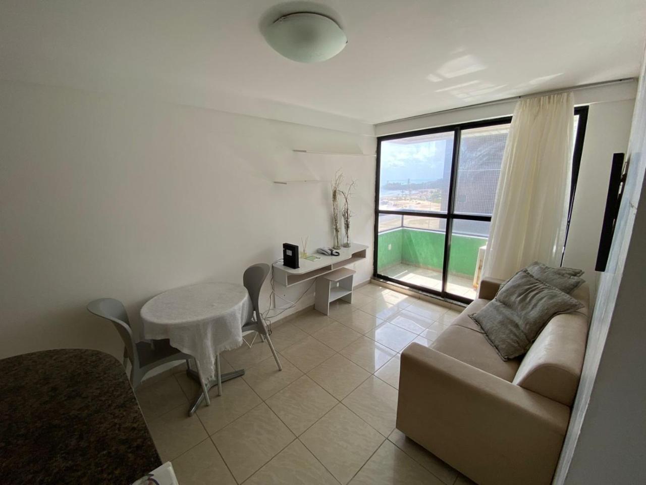 Flat mobiliado de frente para o mar em Natal - Housity