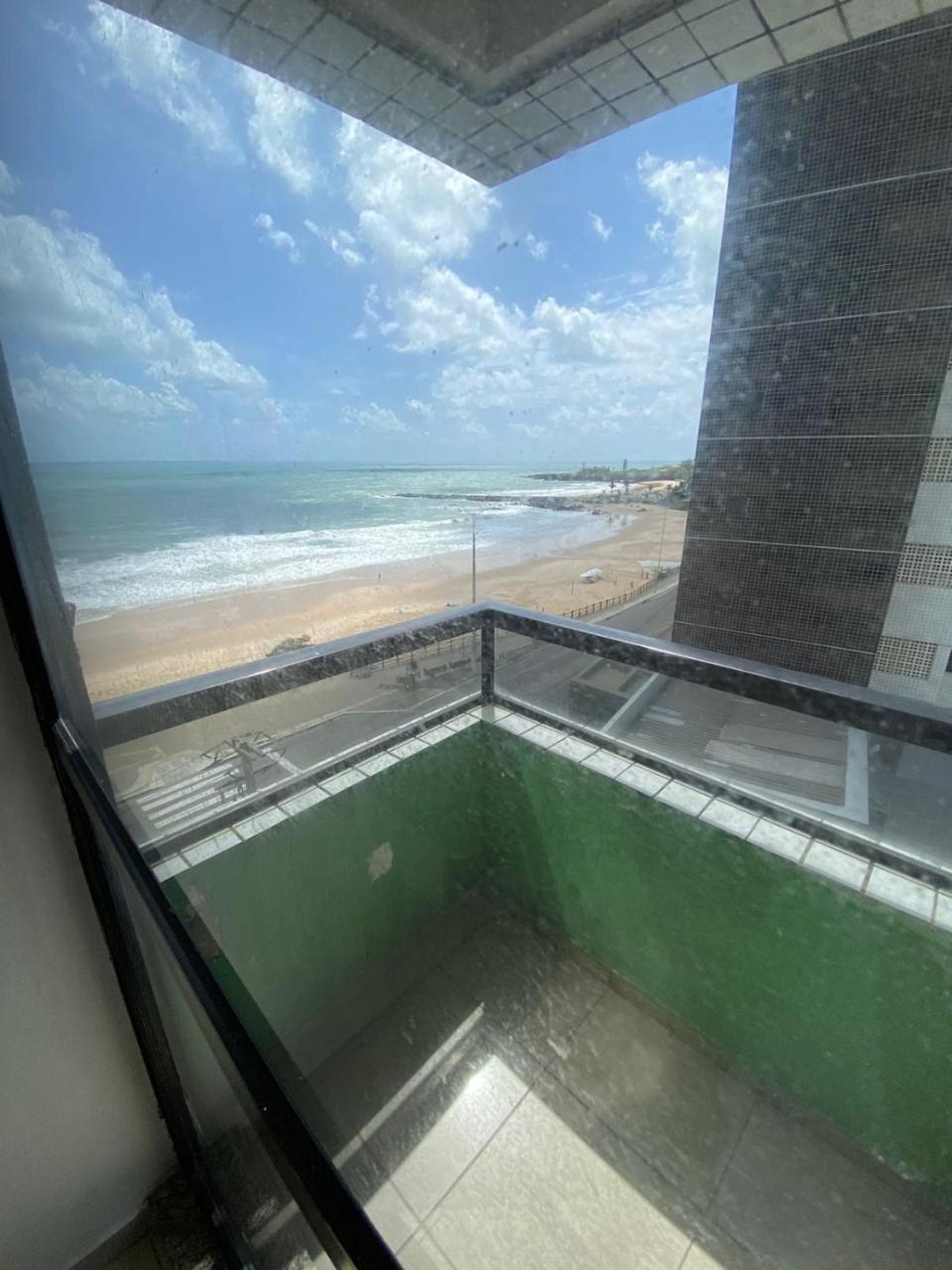 Flat mobiliado de frente para o mar em Natal - Housity