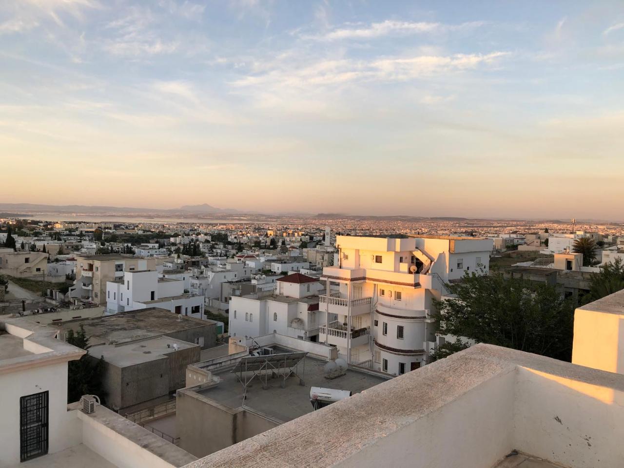 1 with a view Jardin del Menzah Tunis - Housity