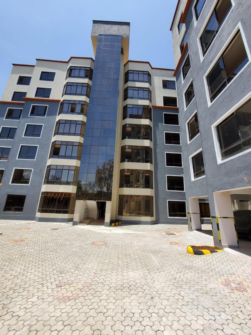 Zuri s - Housity