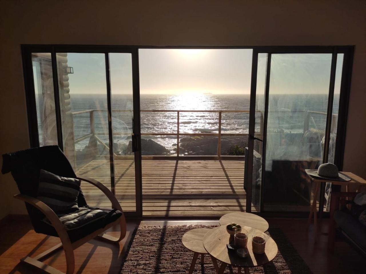 Espectacular caba�a Las Rocas de Algarrobo - El Quisco Norte Vista a la rompiente de la ola