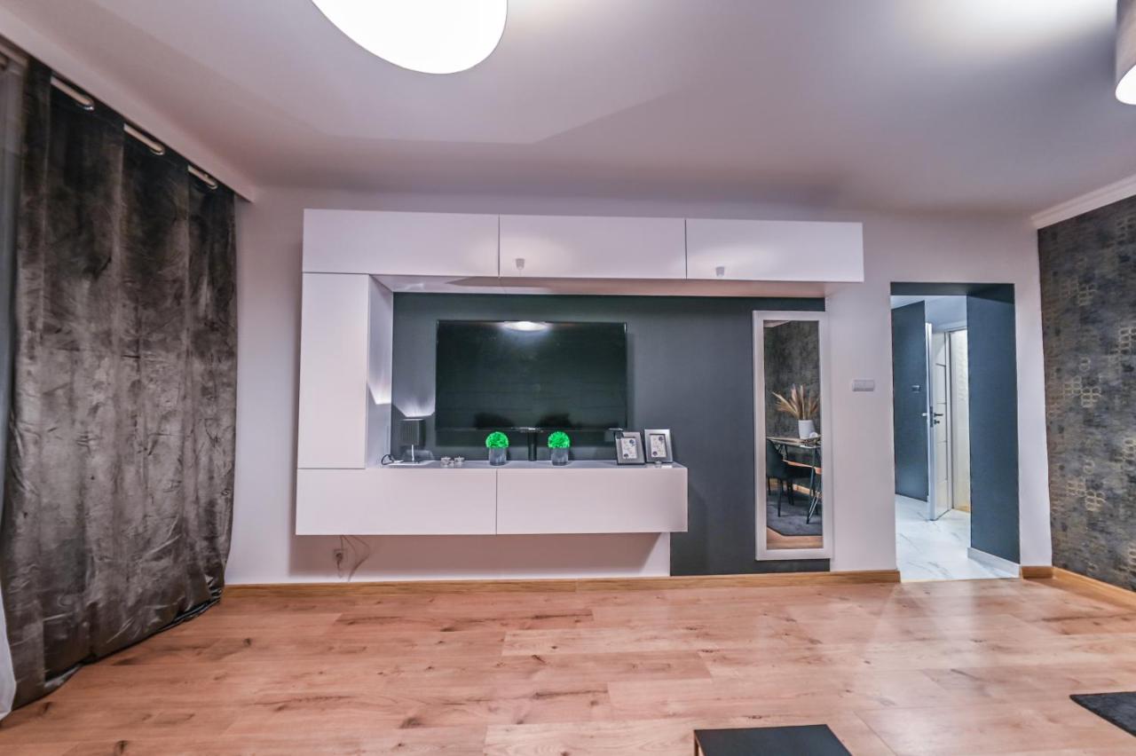 Silver apartment Cz?stochowa - Housity