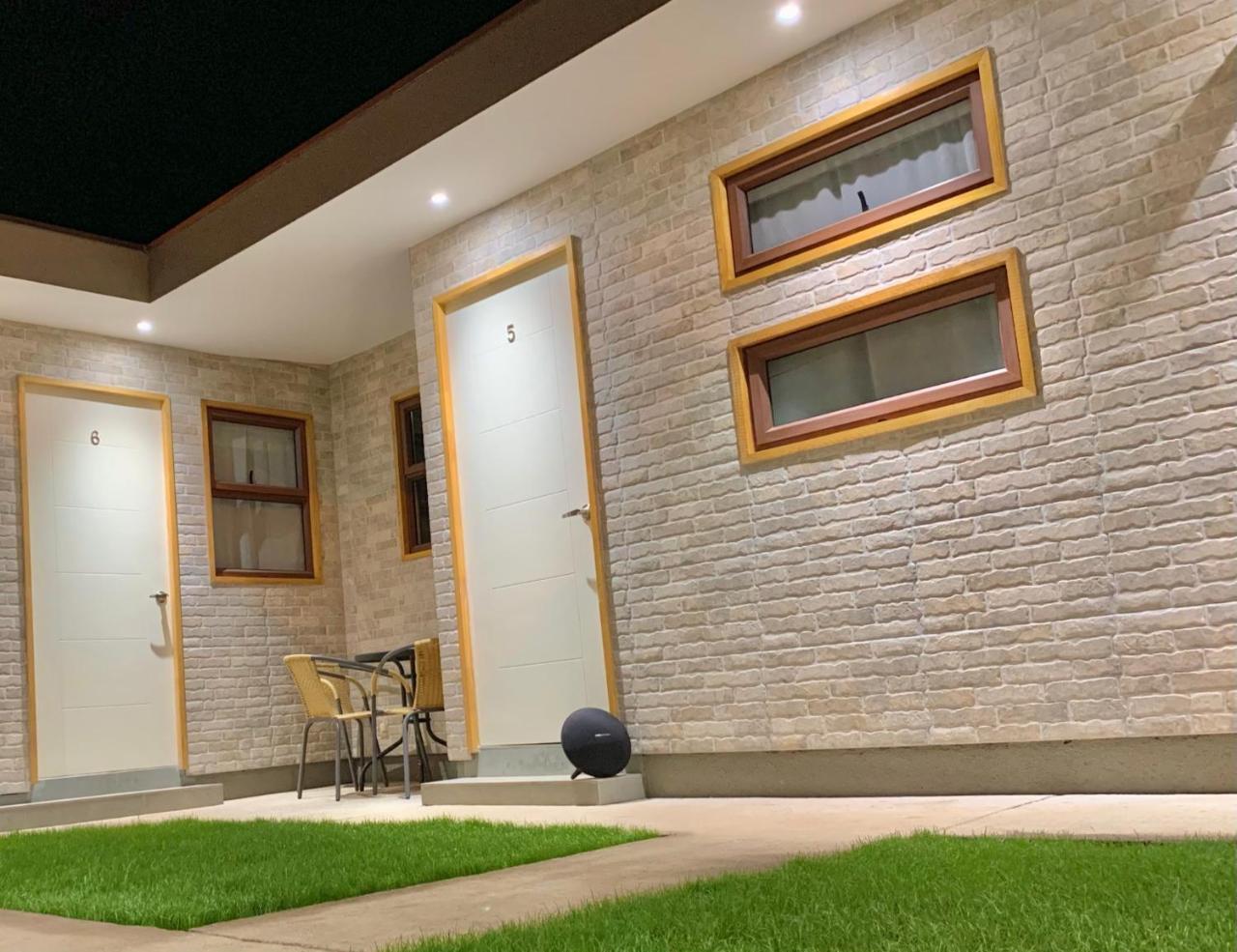 Plaza Oz - Av Alemania