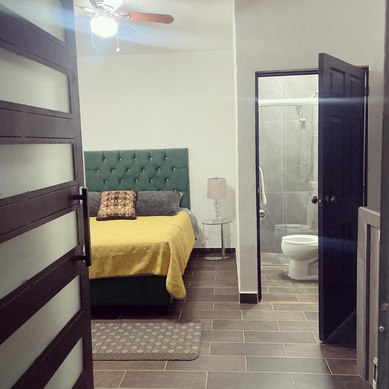 Lovely and Cousy studio I’m in the heart of downtown morelia - Housity