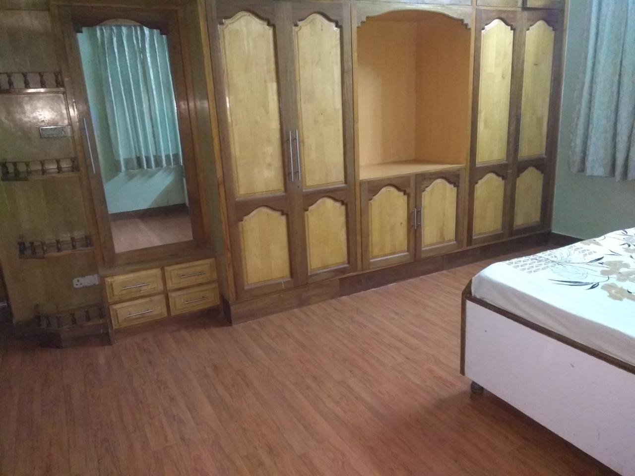 Akash Homestay 3Bhk - Housity