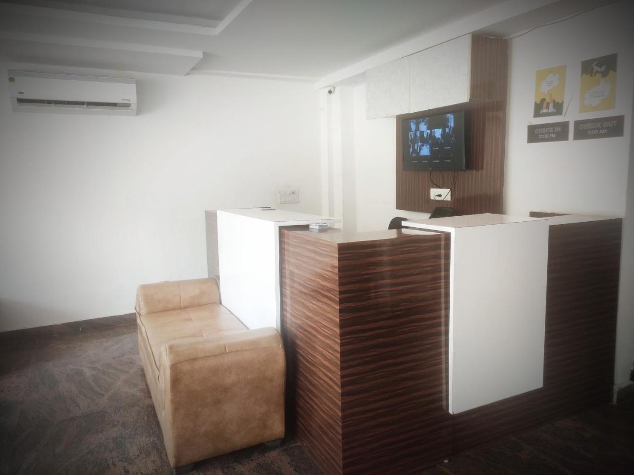 SINGH Service Apartments Medanta - Housity