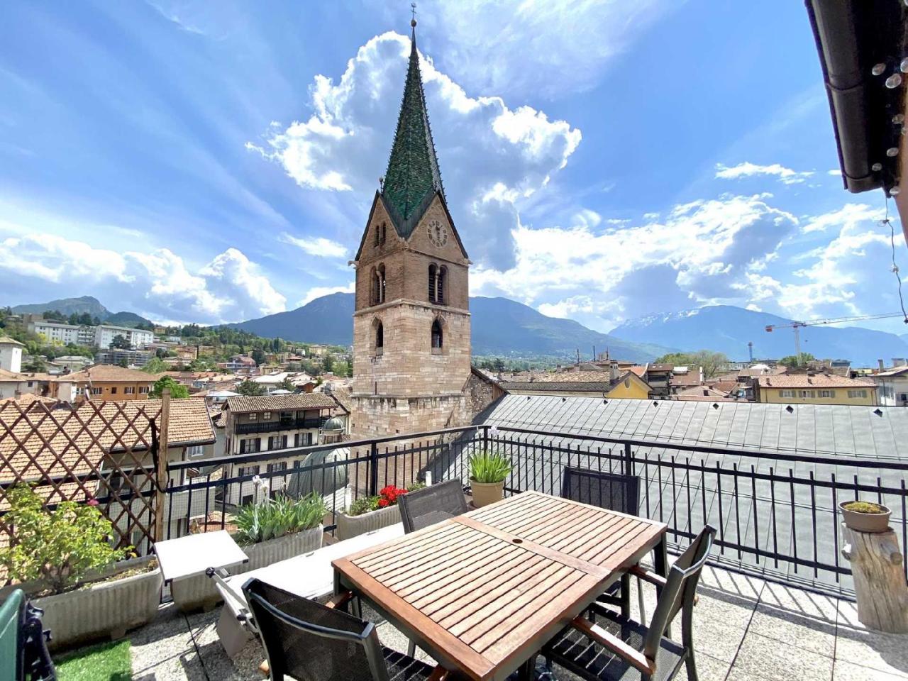 Mansarda Centro Storico con Terrazza Privata e Aria Condizionata - Housity