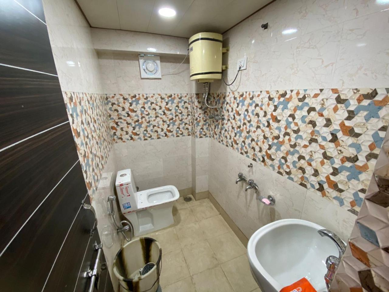 Luxury Hill View Apartment Near Mall Road ,Shimla - Housity
