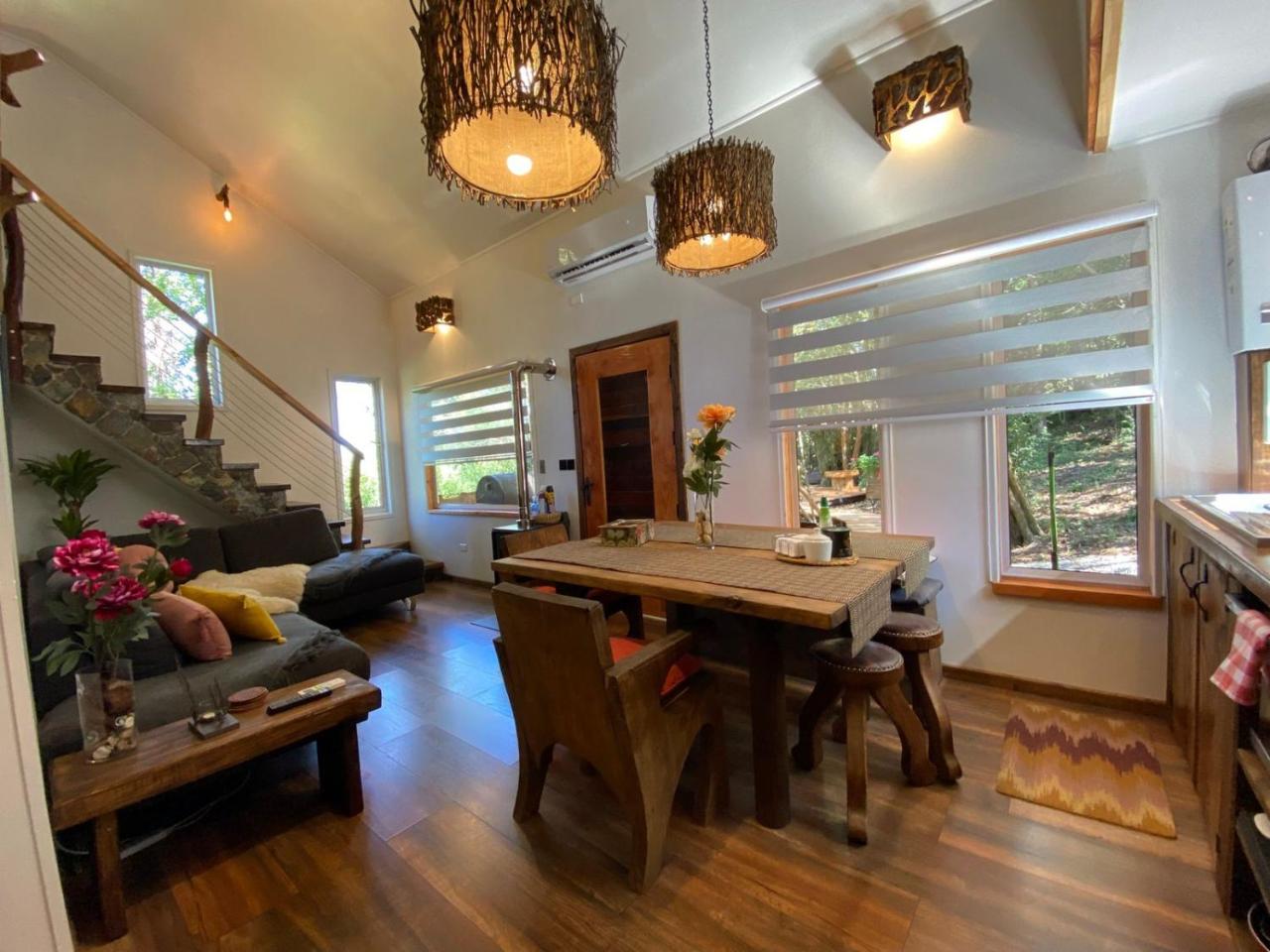 Caba�a con tinaja en bosque Valdiviano