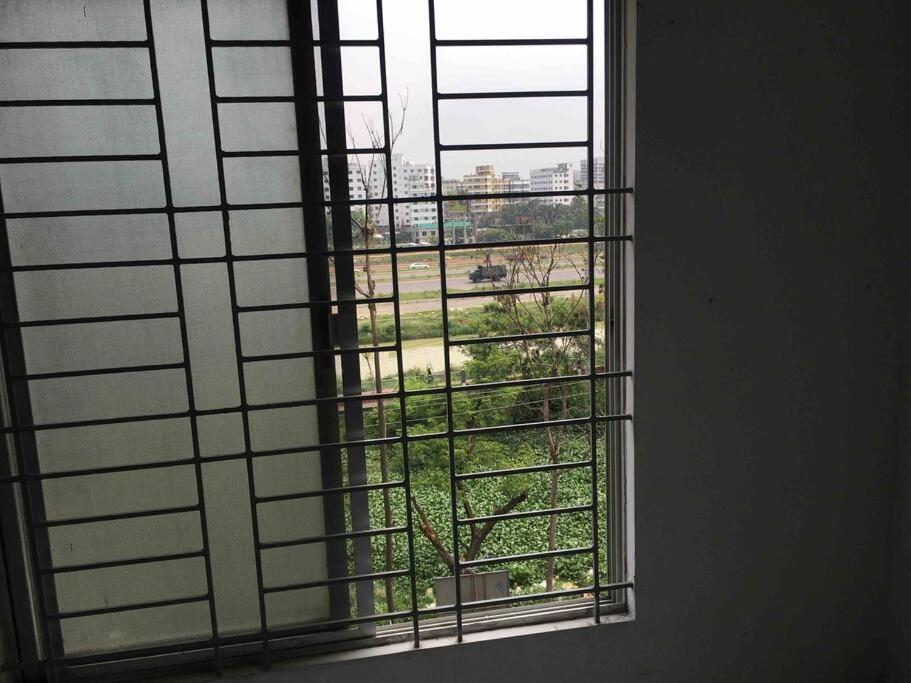 Spacious apartment in Bashundhara, Dhaka. - Housity