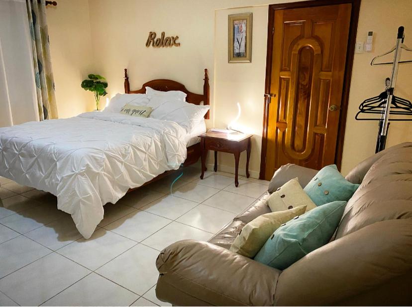 Serenity Condo in New Kingston Business District - Housity