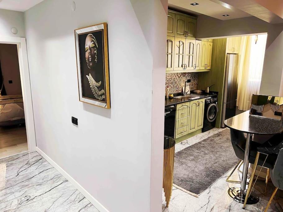 STYLISH APARTMENT CLOSE TO THE OLD TOWN&BEACH - Housity