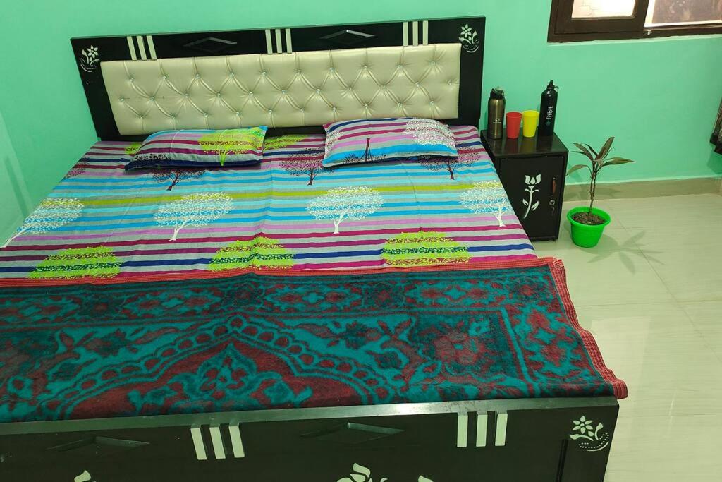 1 BHK independent house 800 sq feet VIP Location - Housity