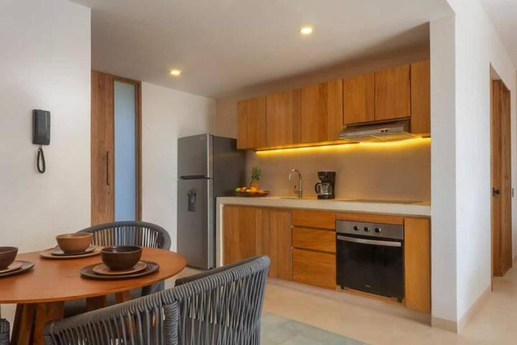 TEQILA Luminous Flat with free Tequila & Rooftop pool Near to the Beach & Cenotes - Housity