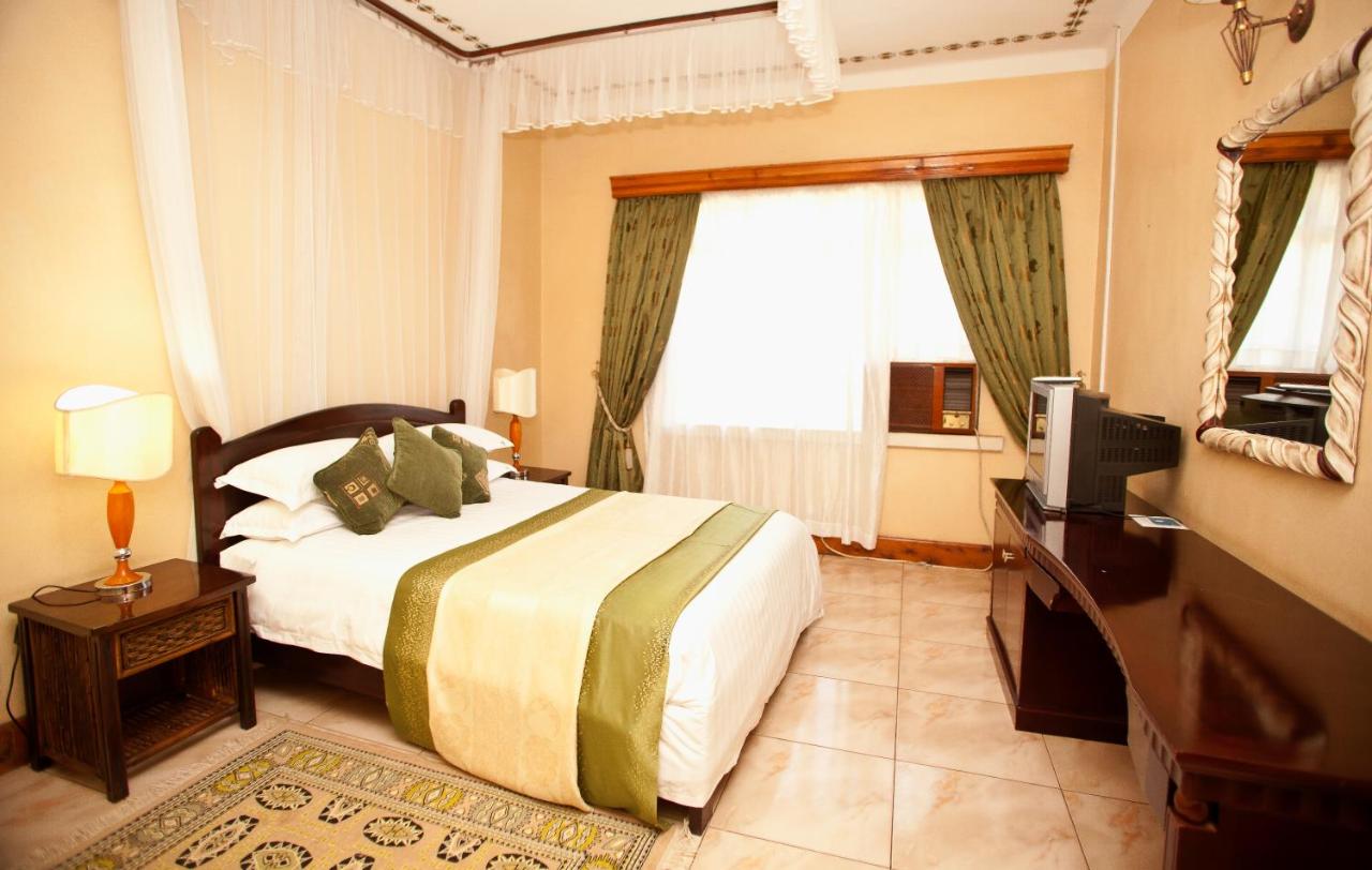 Mosa Court Apartments - Housity