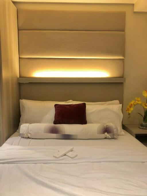 METRO STYLE LIVING! NETFLIX AND HBO GO READY! - Housity