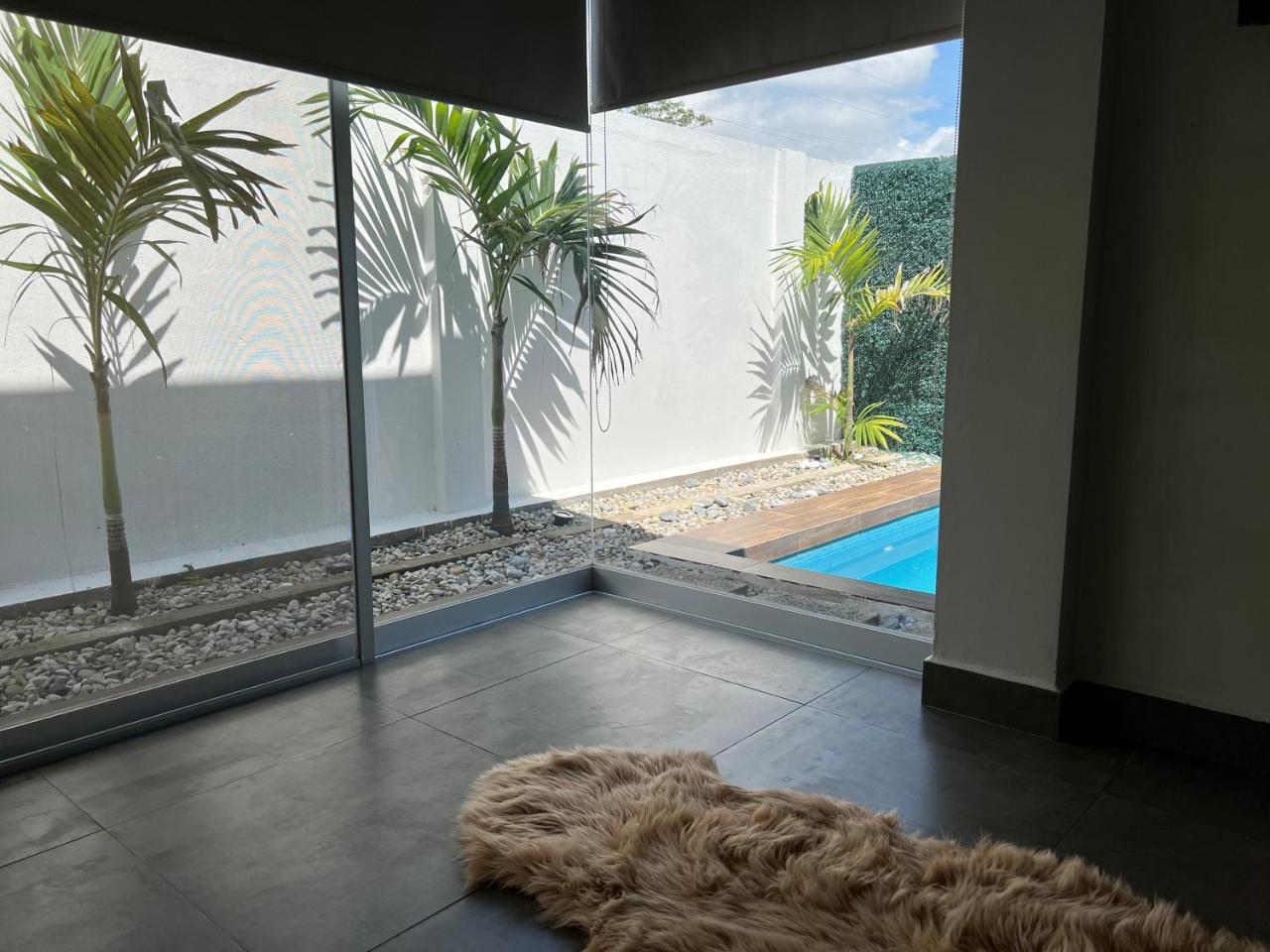 Casa de lujo ALTOZANO con alberca privada zona residencial - Housity