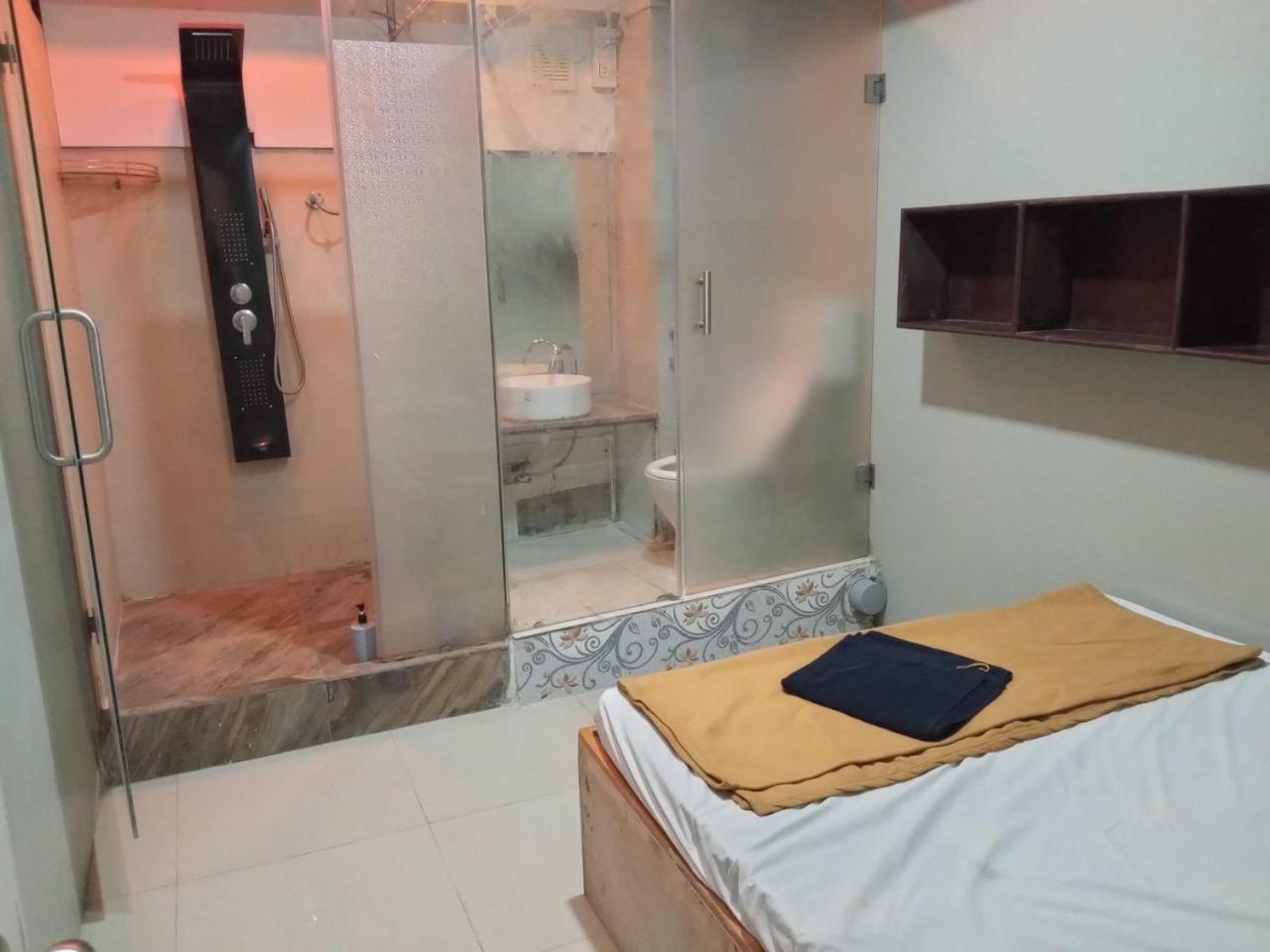 OYO 92759  Disney Rooms - Housity
