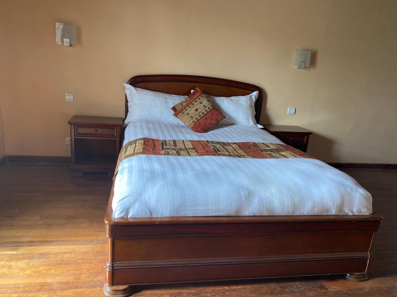 Chez Madame RR - Housity