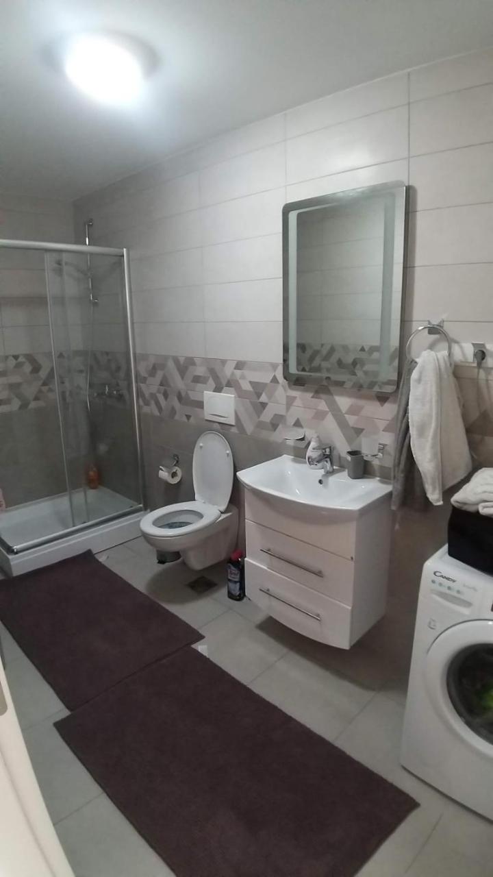 Apartman u centru Zrenjanina - Housity