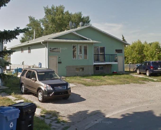 Private Bedroom #3 on main floor - Housity