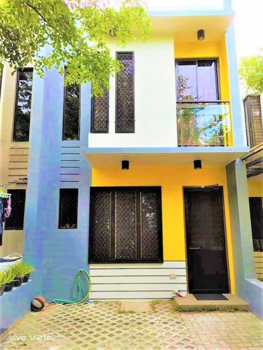 Townhouse Top Location City Homes-Basak Lapu-Lapu City of Cebu - Housity