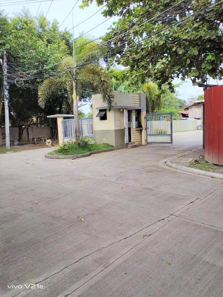 Townhouse Top Location City Homes-Basak Lapu-Lapu City of Cebu - Housity