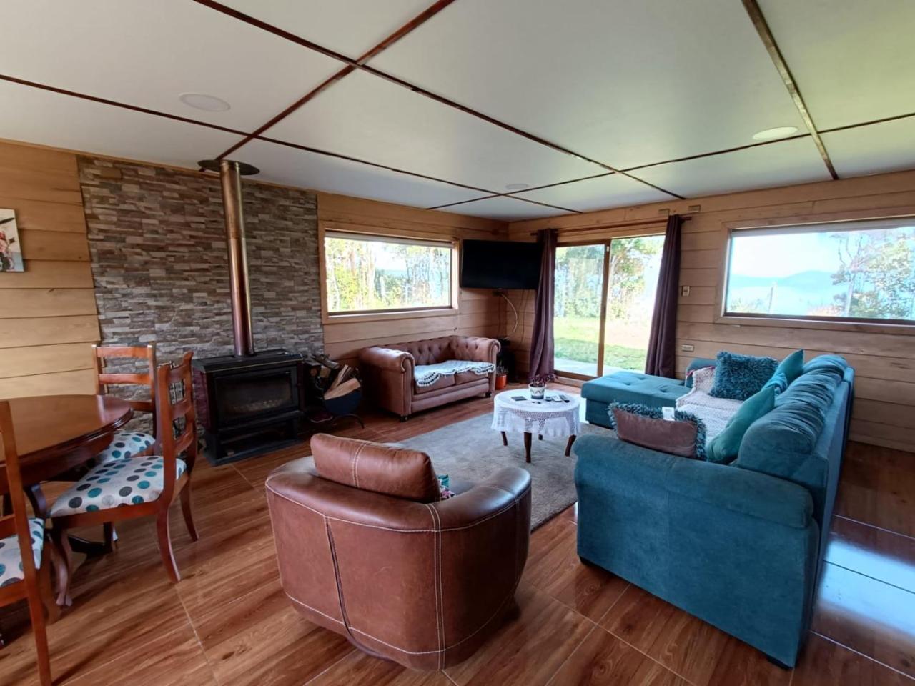 Casa del lago Huillinco