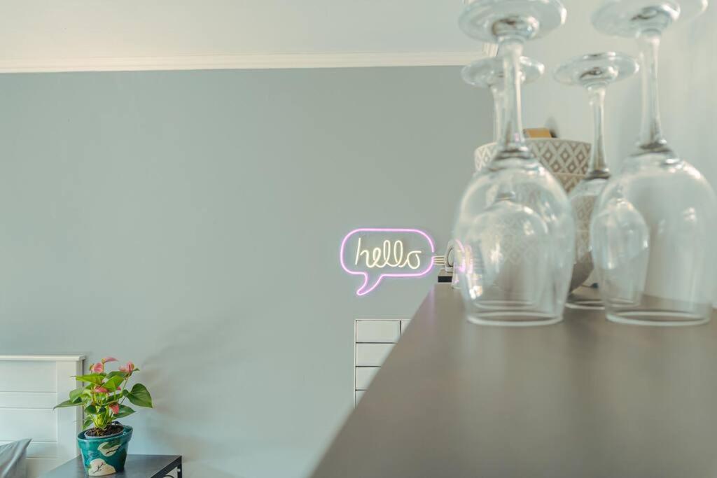 Modern Private , WIFI, smart TV, close to the N1 - Housity