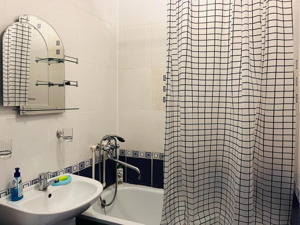 Apartamenty na Nurken Abdirova 50/2 - Housity