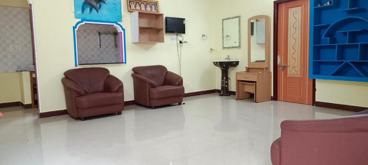 Traditional House - Housity