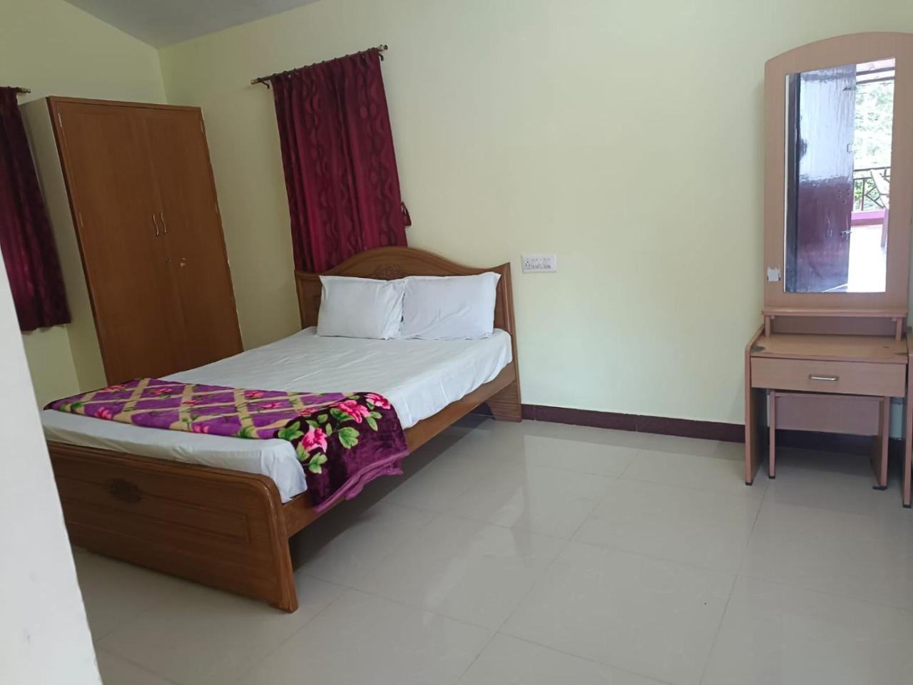 Traditional House - Housity