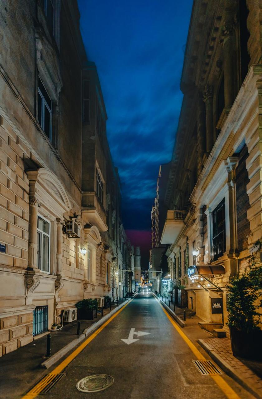 Nizami Street Royal Luxury - Housity