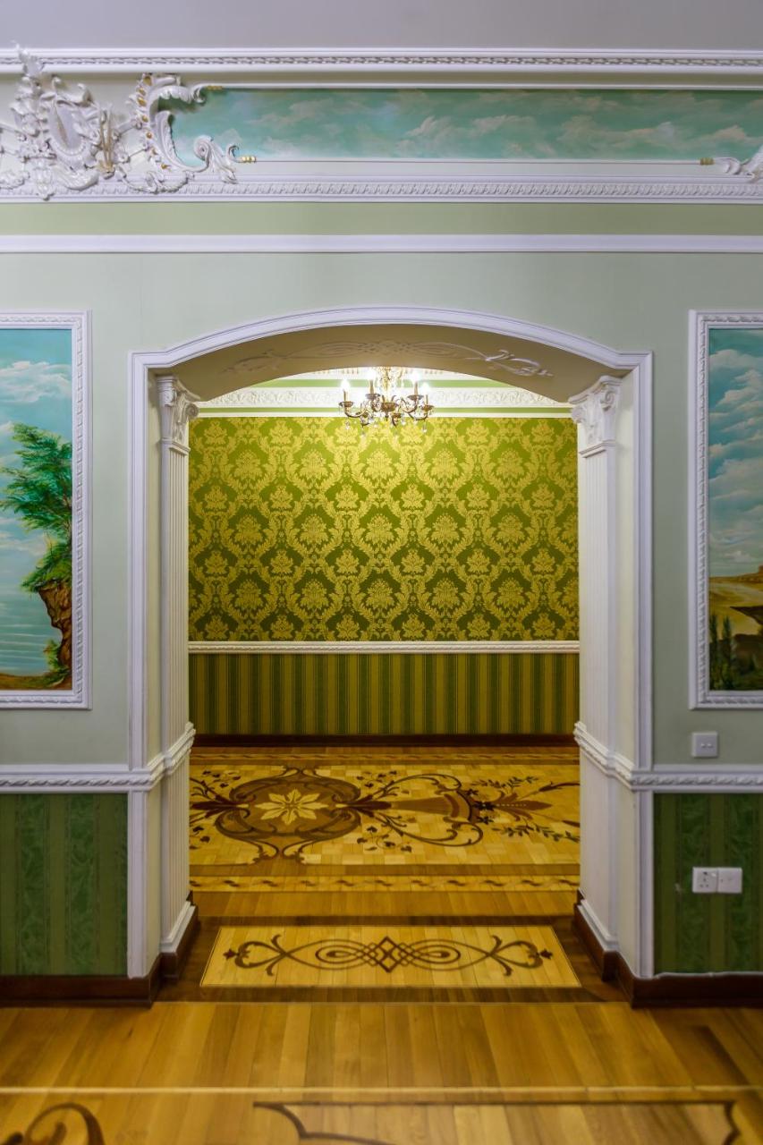 Nizami Street Royal Luxury - Housity