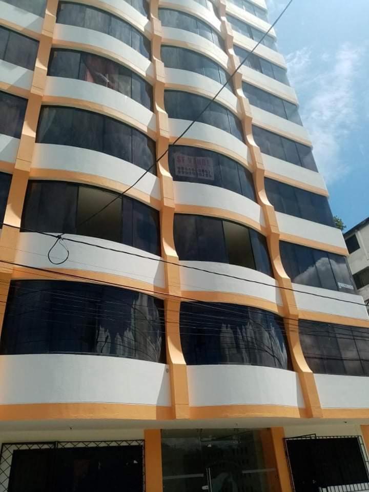 suit atacames MODEL - Housity
