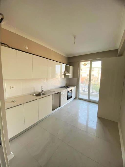 Modern New furniture  -Istanbul Highway - Housity