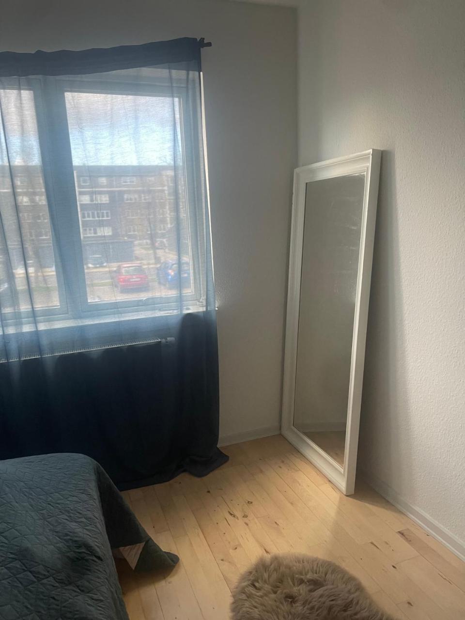 Room/Apartment - Housity