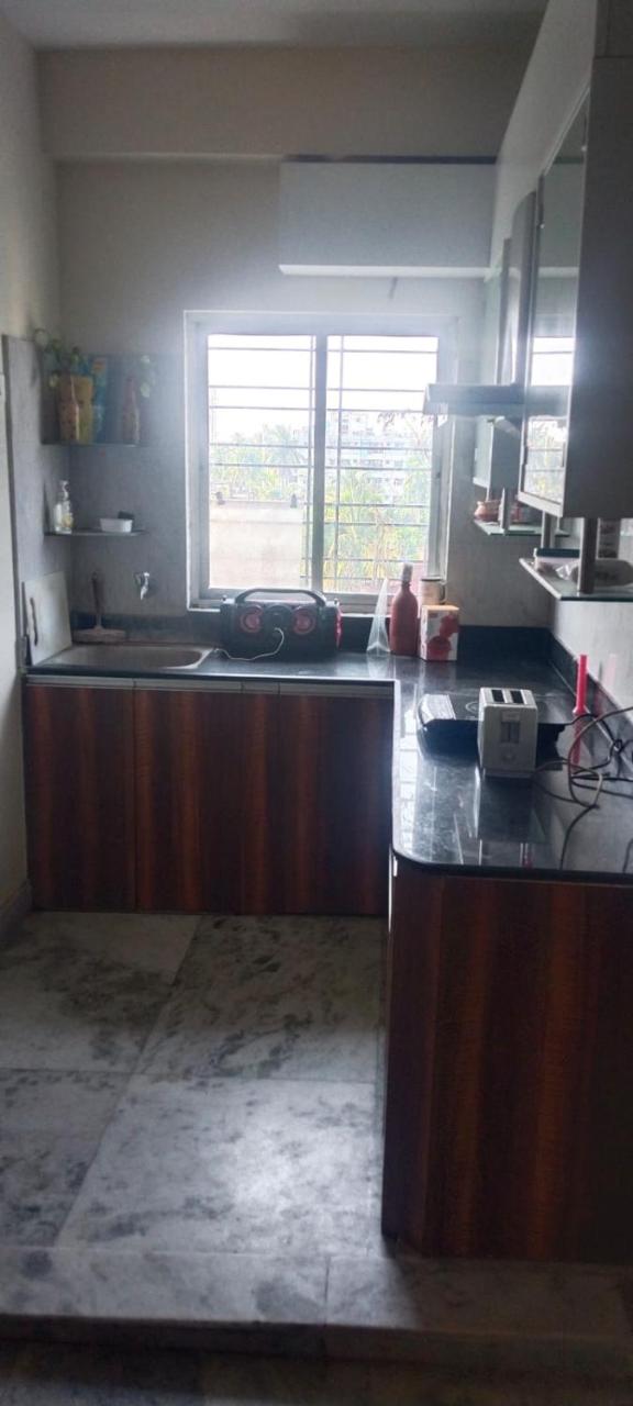 Toom Cruise Guest house - Housity