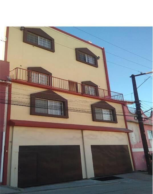 Para Personas QueBuscan Lugar Tranquilo De Descaso - Housity