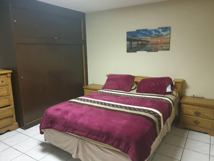 Para Personas QueBuscan Lugar Tranquilo De Descaso - Housity