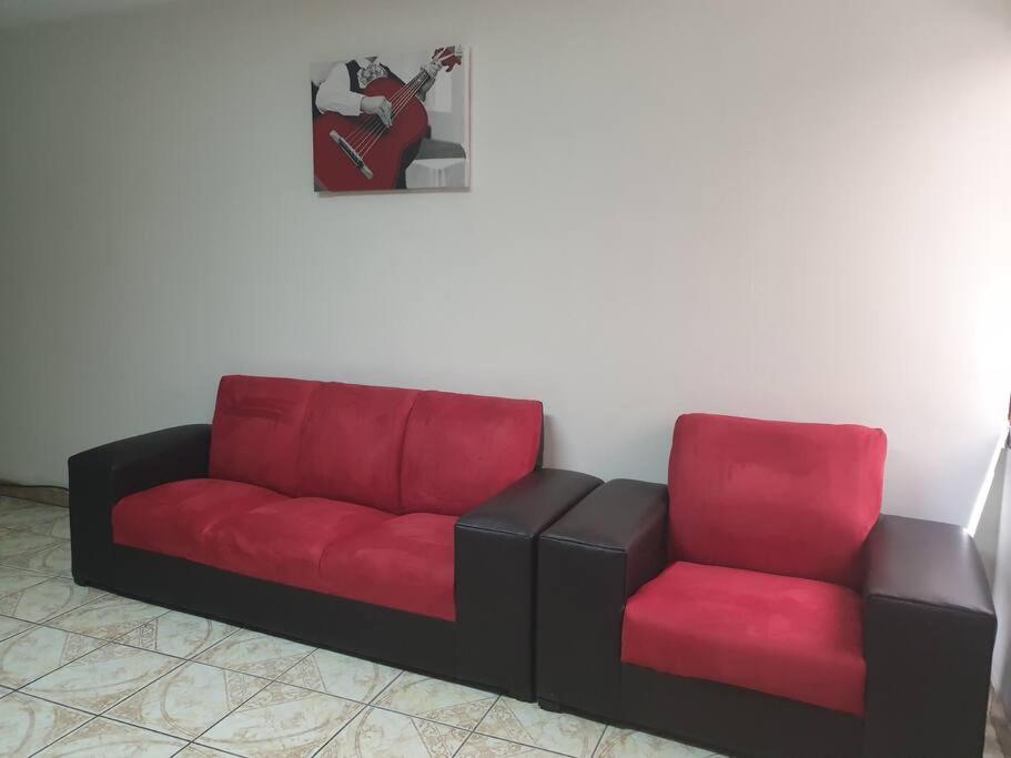 Para Personas QueBuscan Lugar Tranquilo De Descaso - Housity