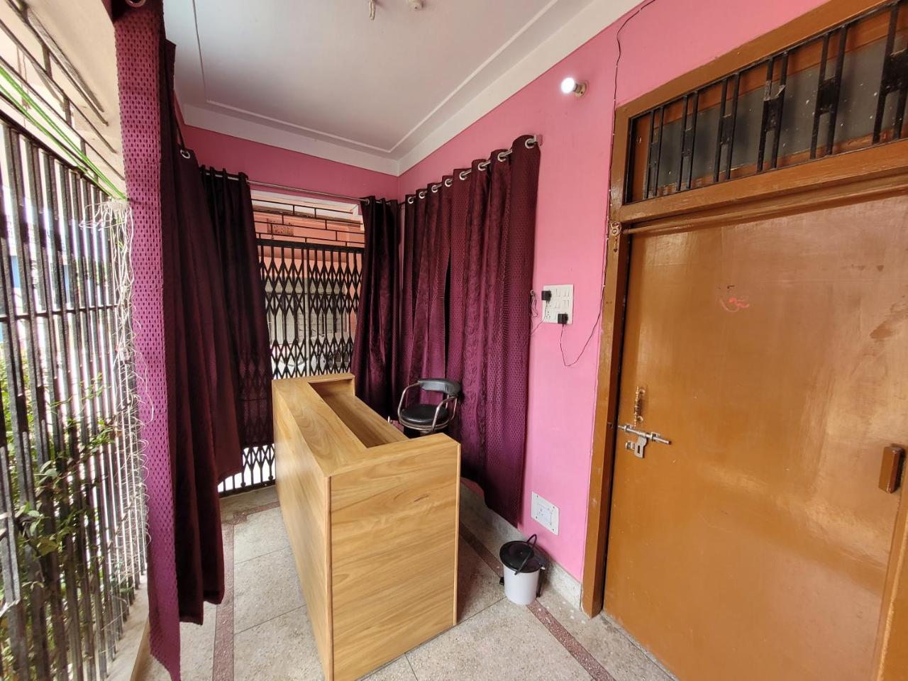 Krishnas - Housity