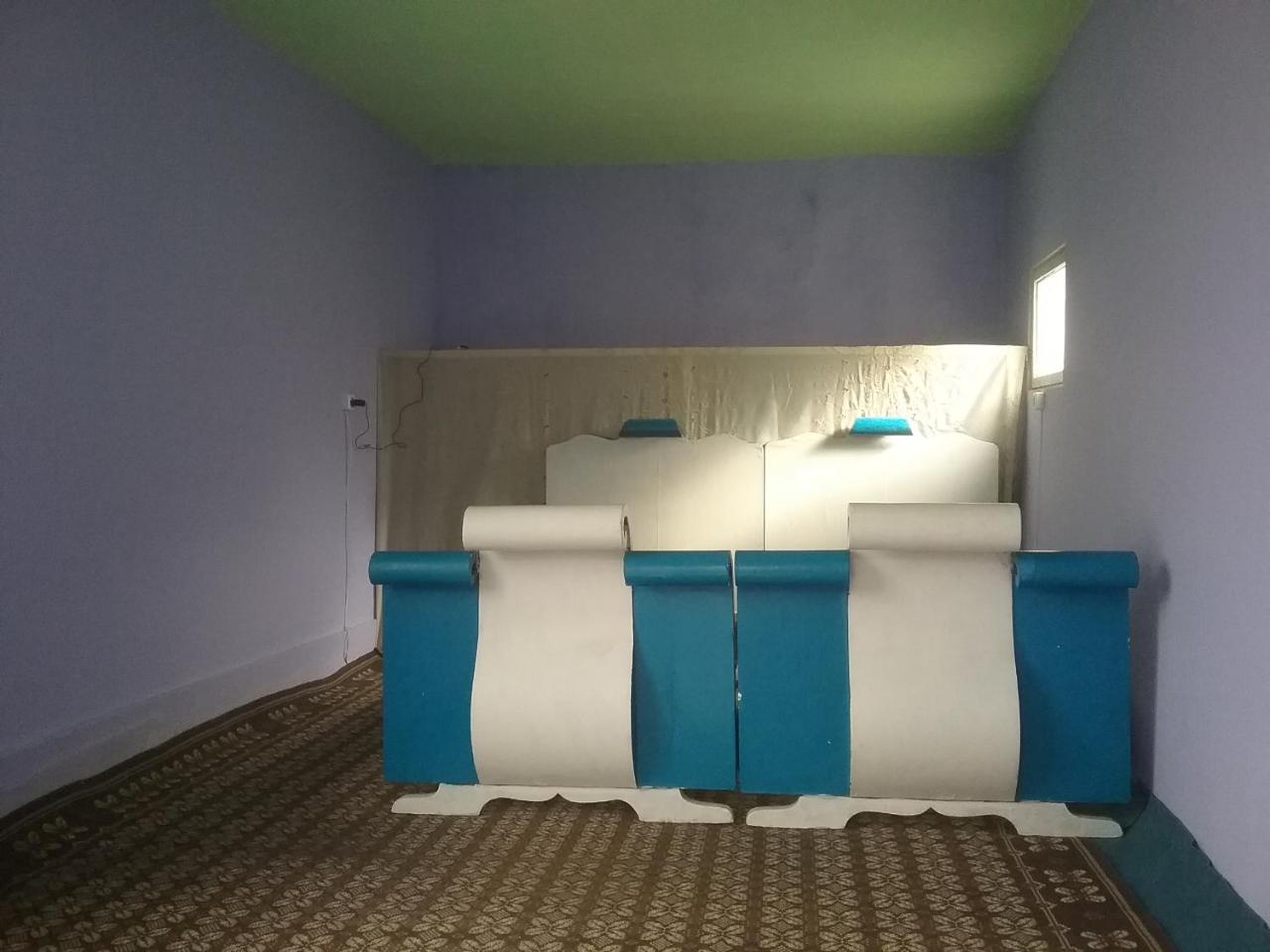 Rossi Rest House By The River - Housity