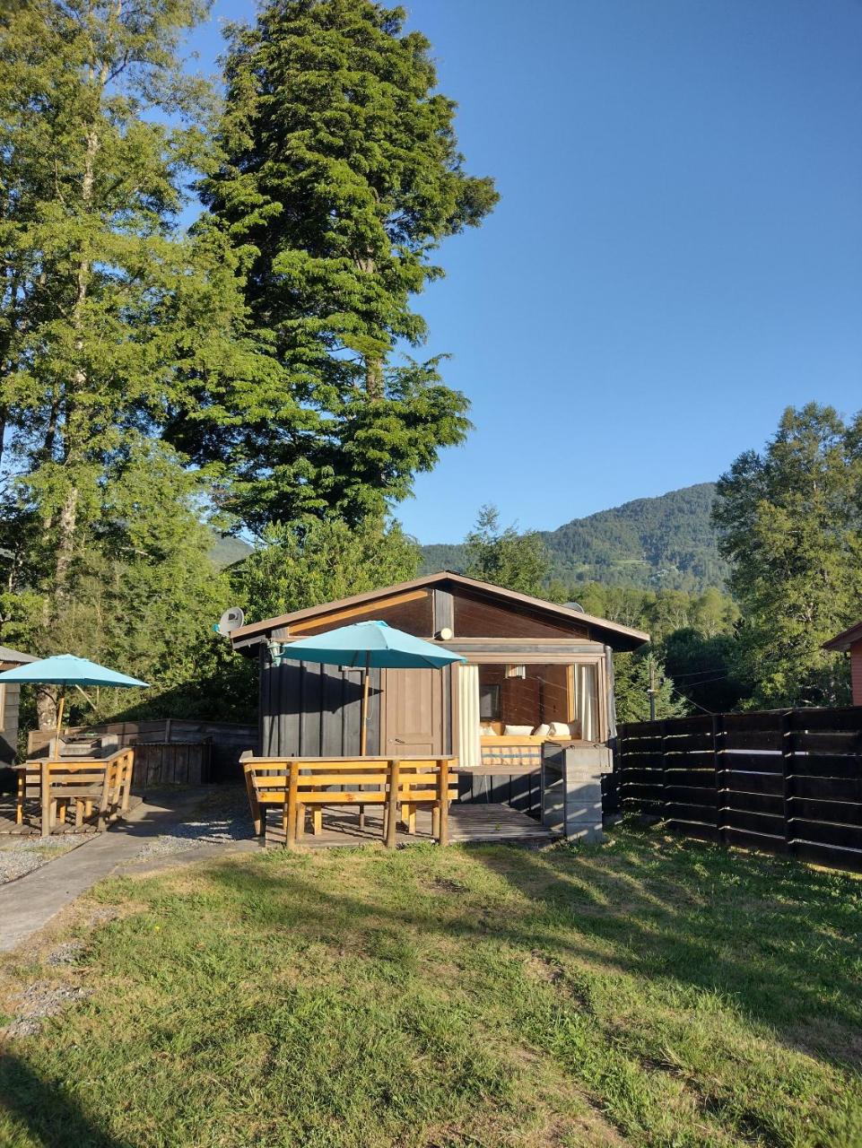 Caba�as Roka Caburgua