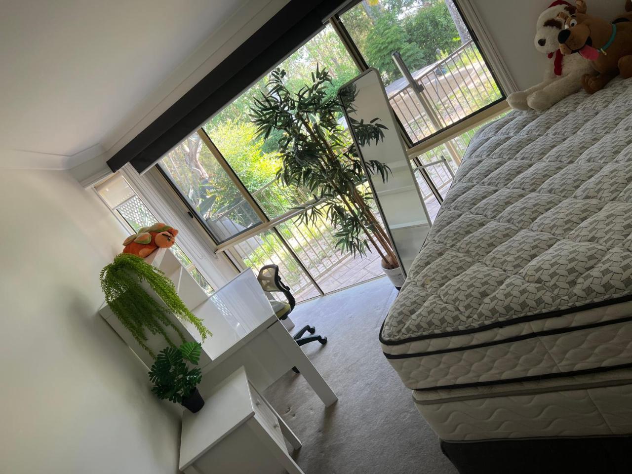 Peaceful on a Golf Coarse - Housity