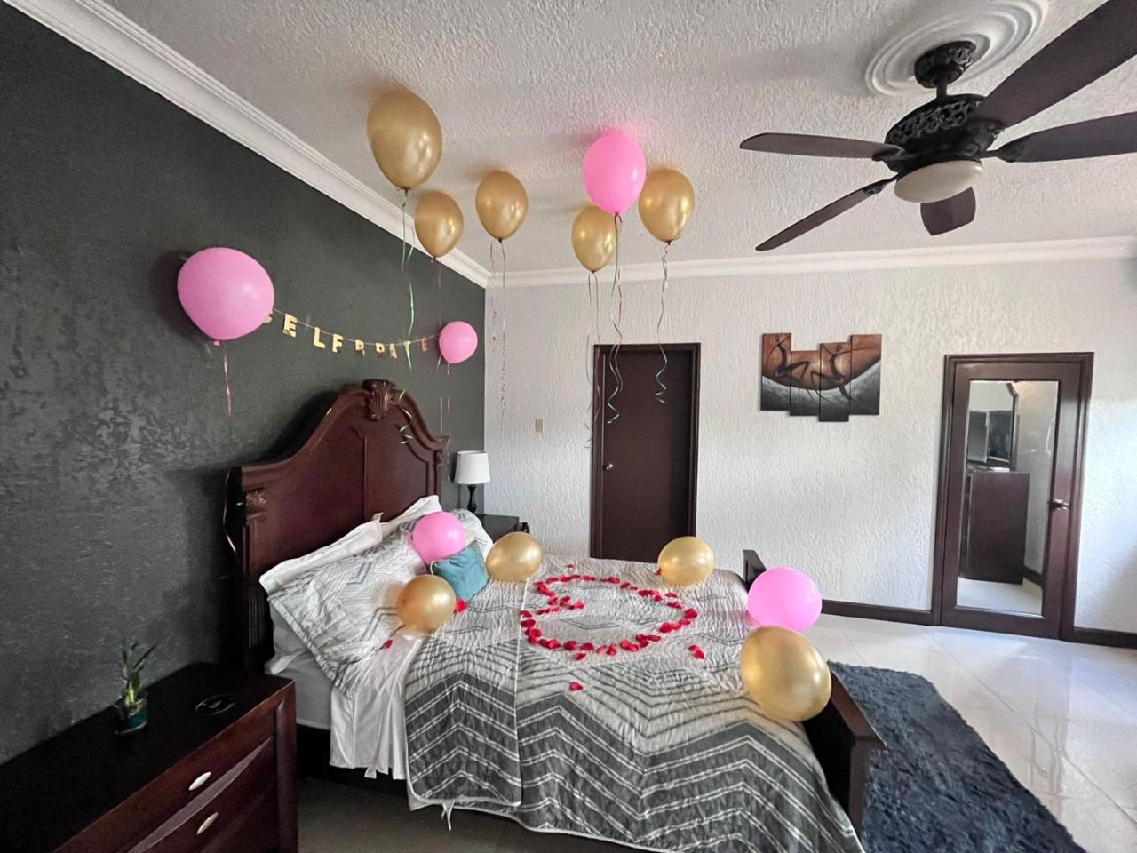 2 Bedroom Condo - Housity