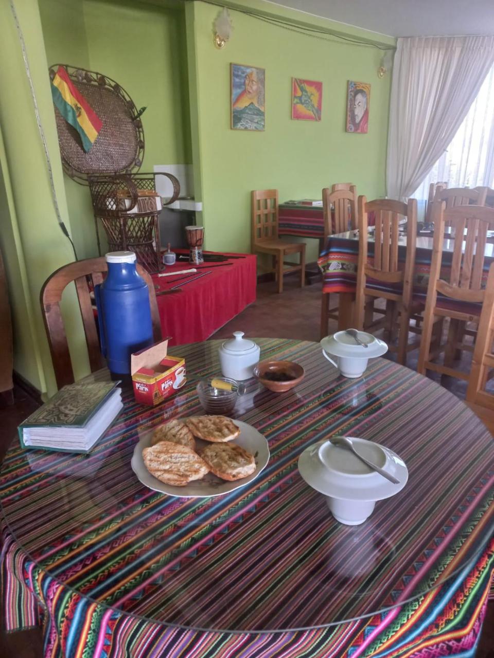 kz Hostal - Housity