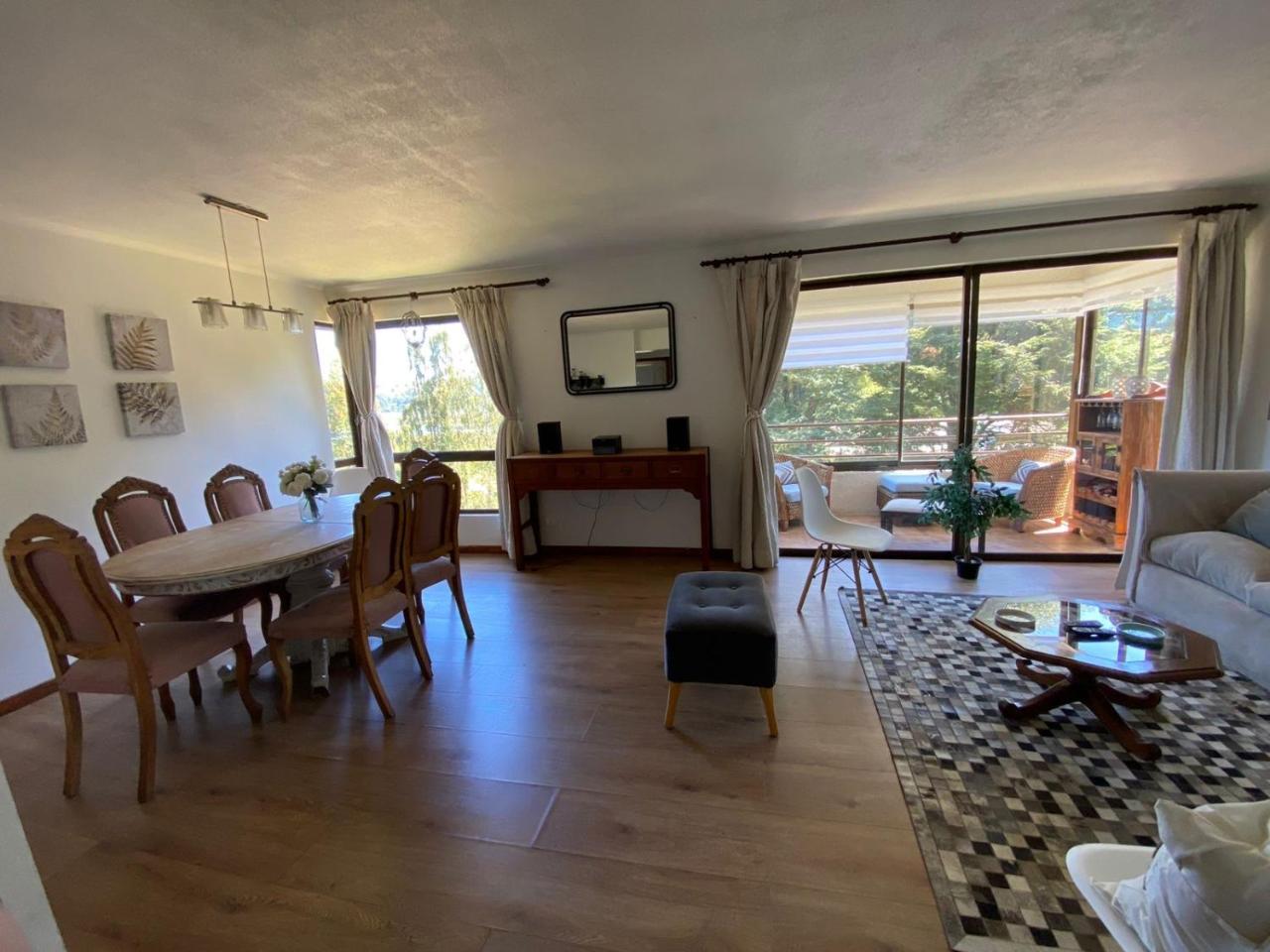 Hermoso y amplio Departamento con vista al rio